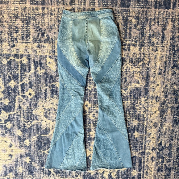 Free People We The Free Mermaid Jeans Super Flare Size 25 Mid Rise - Picture 4 of 7